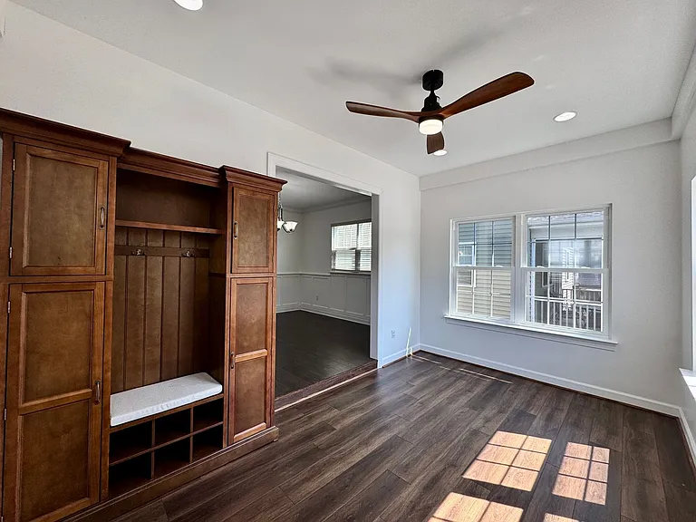 1123 W Ocean View Ave — Photo 25