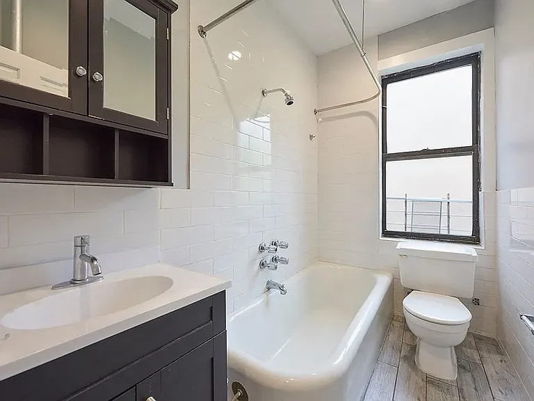 1068 Ward Ave #1E — Photo 11