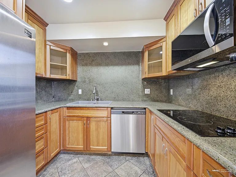 4610 Densmore Ave #9 — Photo 5