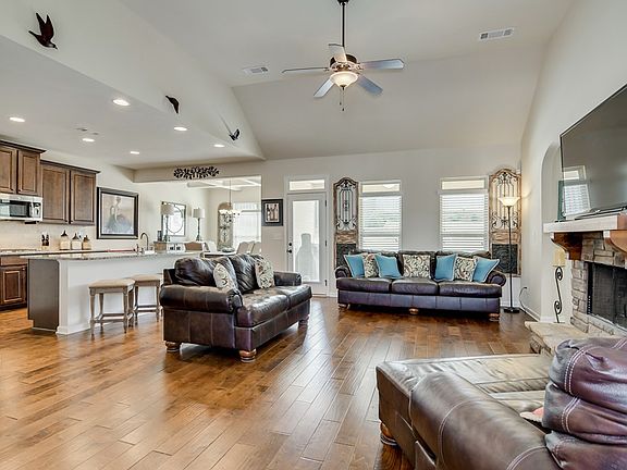 4th image of 3648 Dwyer Lane