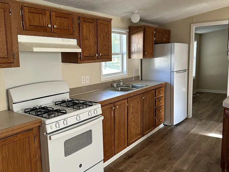 2103 E State Road 10 #95 — Photo 2