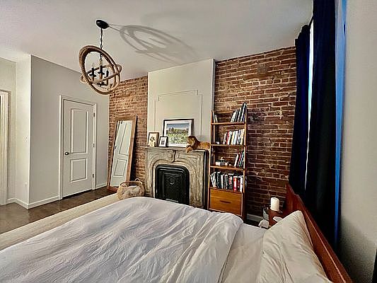 4th image of 443 17th St APT 1