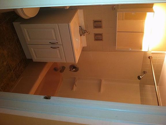 4th image of 37 King Arthur Ct APT 03