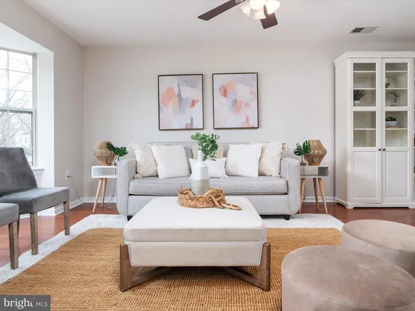 1939 Pawlet Dr, Crofton, MD 21114