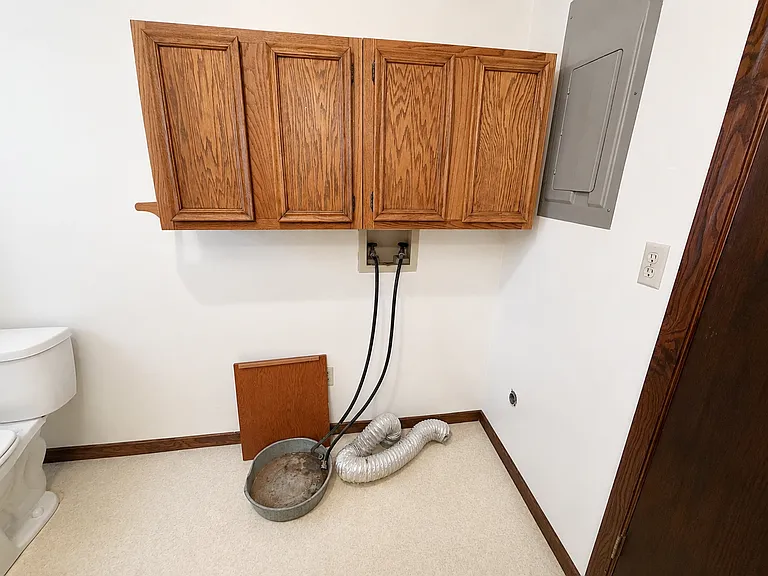 307 S Madison Ave — Photo 7