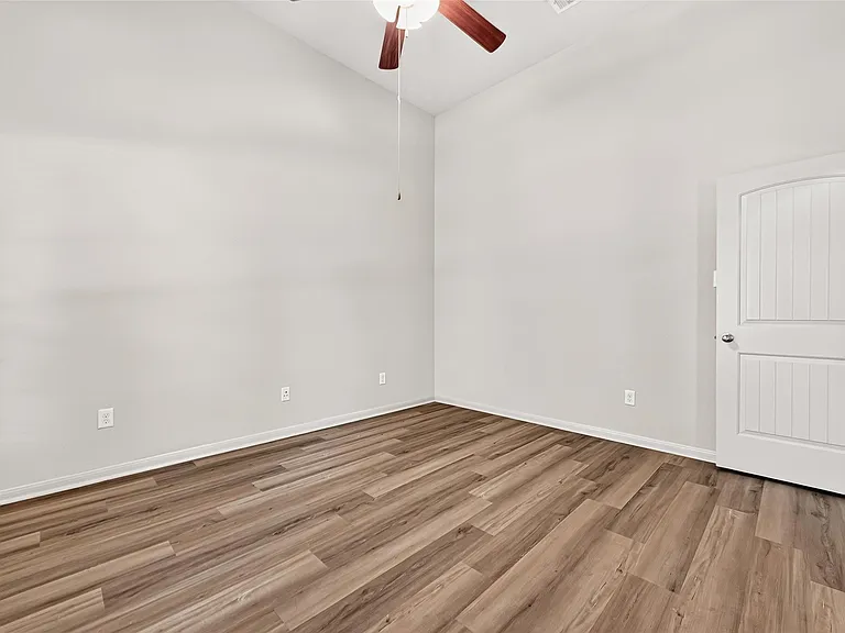 9214 Cavalier Ln — Photo 7