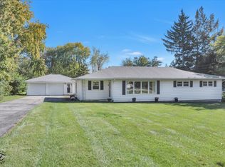 930 S Pine St, New Lenox, IL 60451