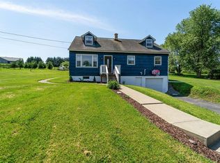 32 Knight Rd, Vestal, NY 13850