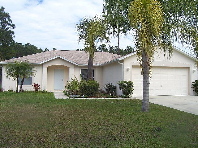 1st image of 4 Renworth Ln