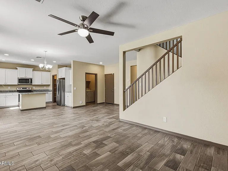 7422 S 28th Pl — Photo 23