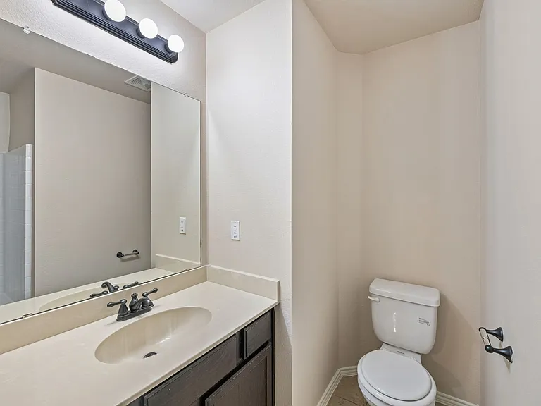 341 Orbit Dr — Photo 19
