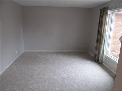 12x11' formal dining room with hardwood floors.