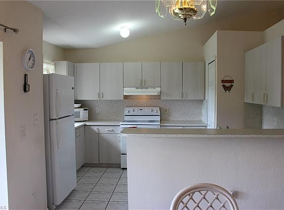 5th image of 2460 White Blvd
