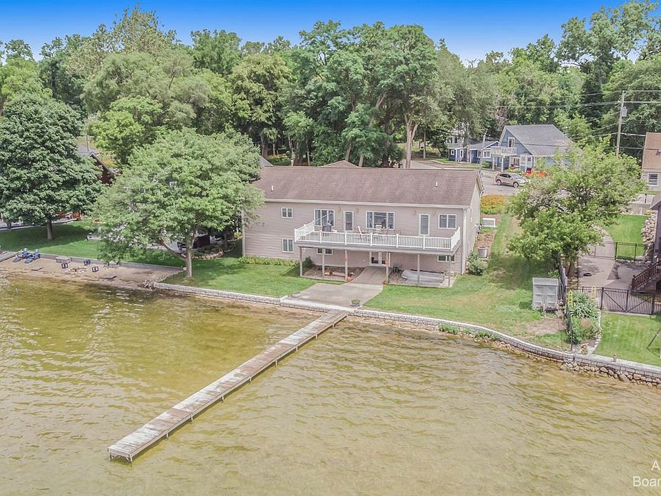 11300 E Shore Dr, Whitmore Lake, MI 48189 Zillow
