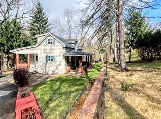 414 Johnston Rd, Penn Hills, PA 15235