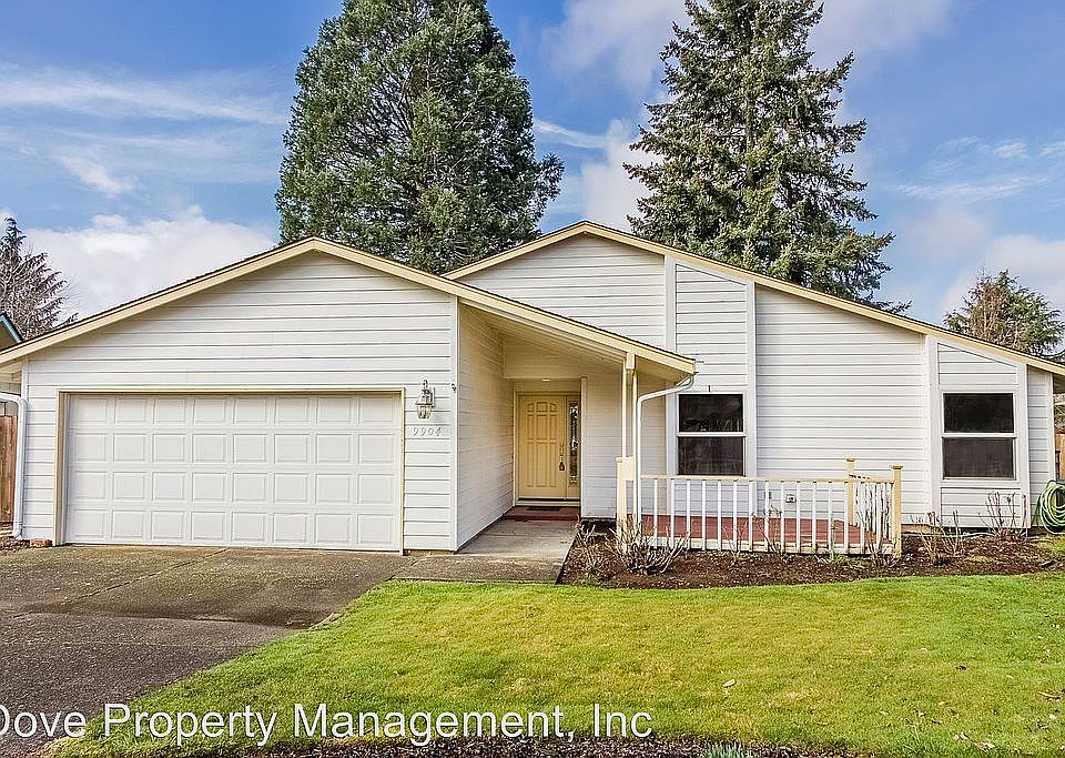 1st image of 9904 NE Heron Cir