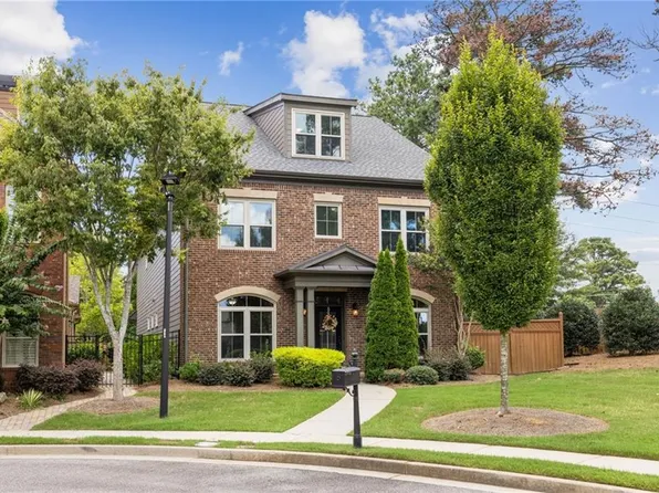 10731 Bossier Dr, Johns Creek, GA 30022