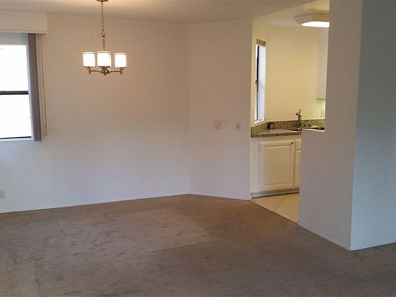 4th image of 8472 Via Sonoma Unit 30