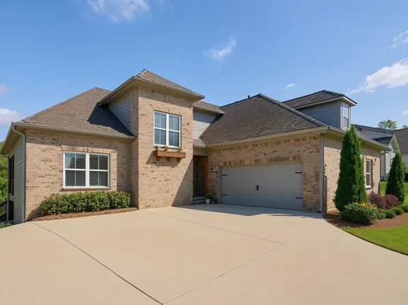 1069 Camellia Ridge Dr, Pelham, AL 35124