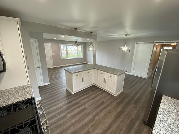 5th image of 4508 Alderwood Dr