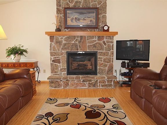 3rd image of 26 Sweetgrass Ave