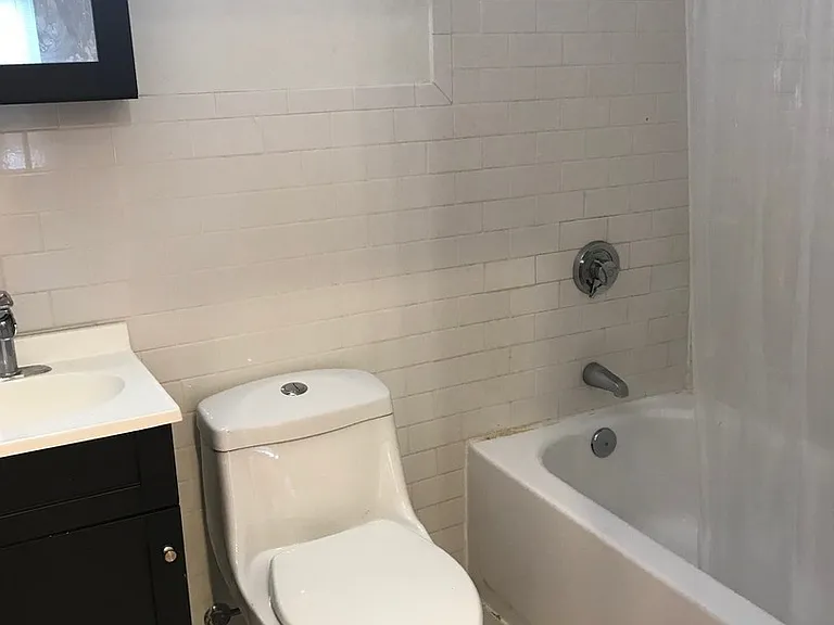 555 Winchester Ave — Photo 7