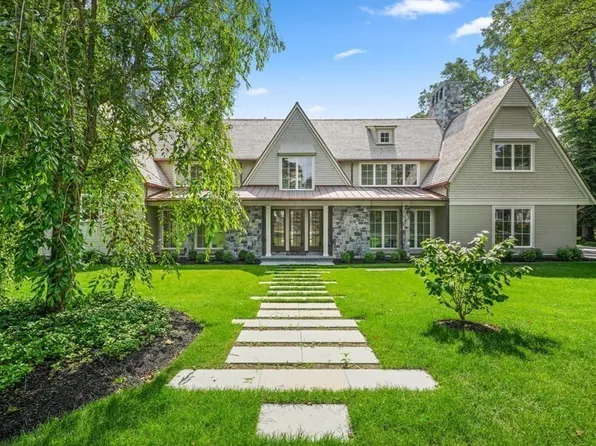 78 Arnold Rd, Wellesley, MA 02481