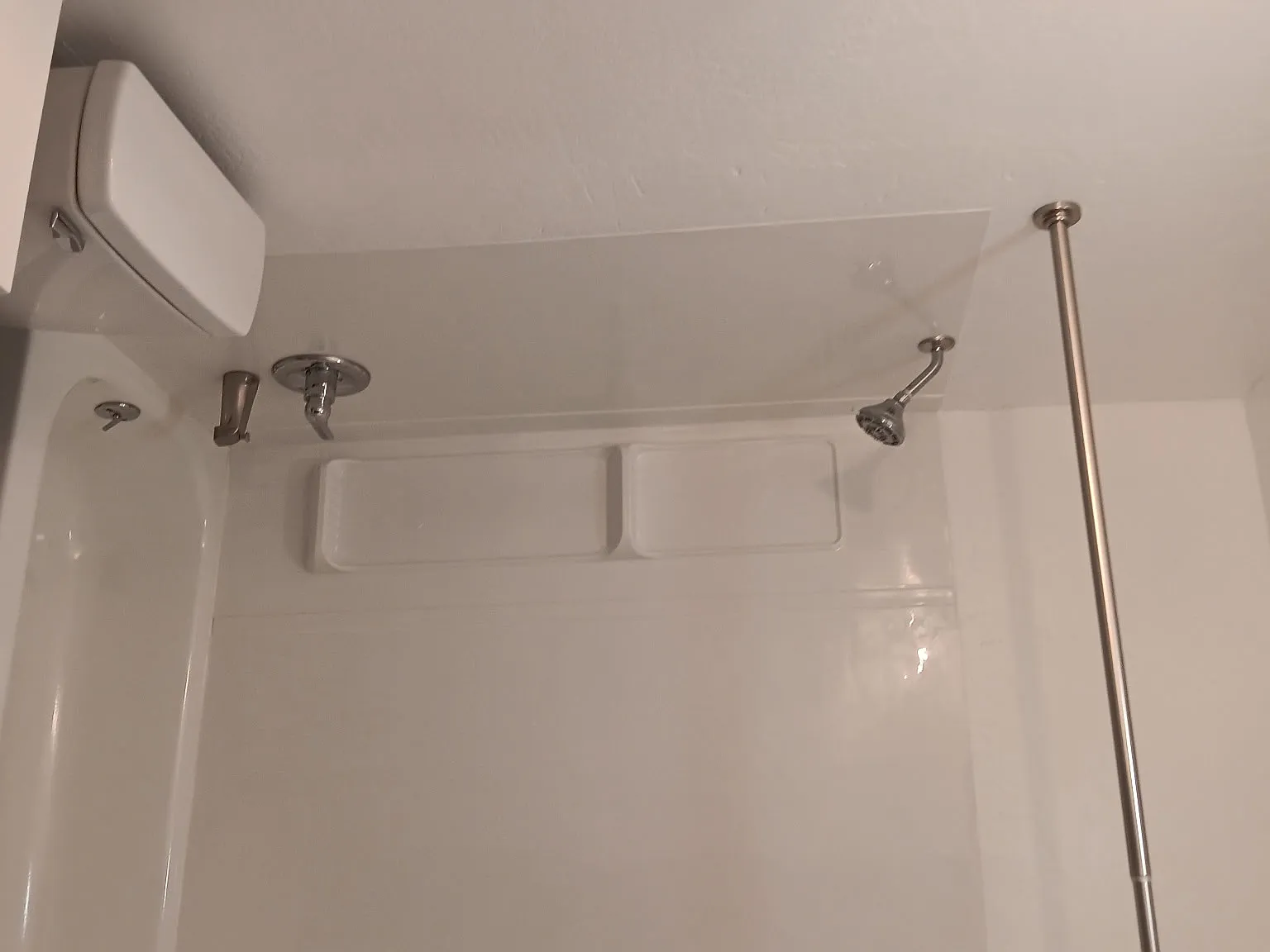 Eagle Crest Manor — Photo 2