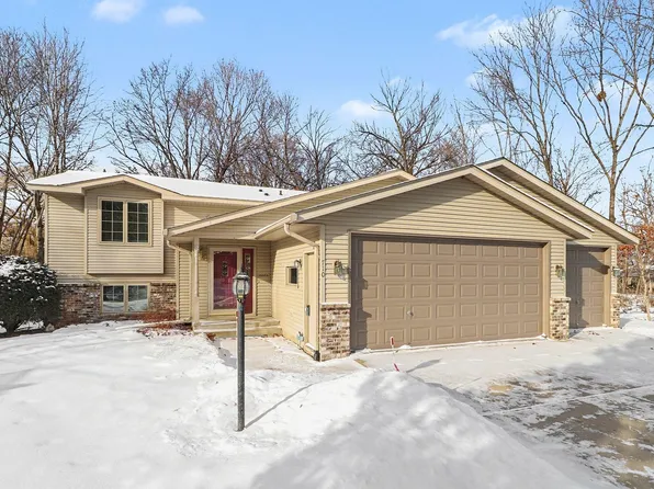 710 Ironwood Ave NE, New Prague, MN 56071