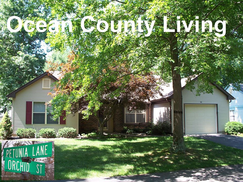 1st image of 616 S Petunia Lane