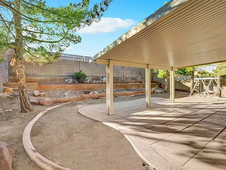 1009 Black Olive St — Photo 21