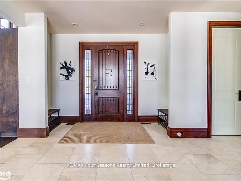 12 Windrose Valley Blvd — Photo 2