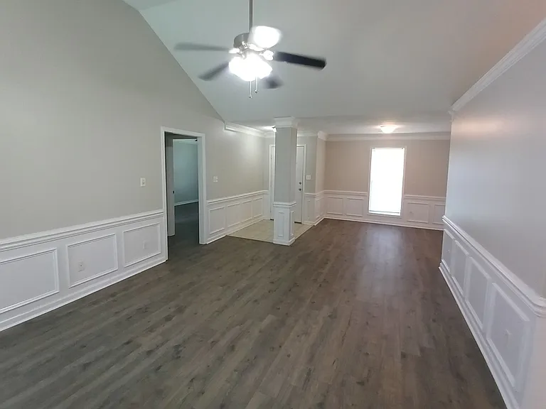 162 Romie Dr — Photo 5