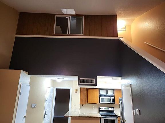 3rd image of 10855 Meadowglen Ln APT 712