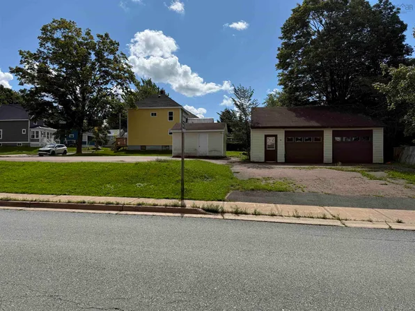 4 Douglas St, Truro, NS B2N 2E5