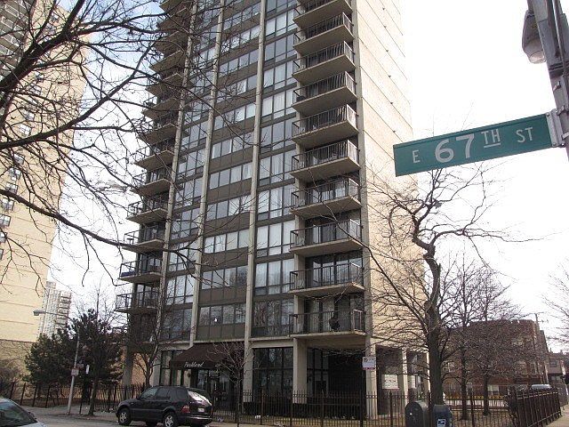 1st image of 6701 S Crandon Ave APT 12C
