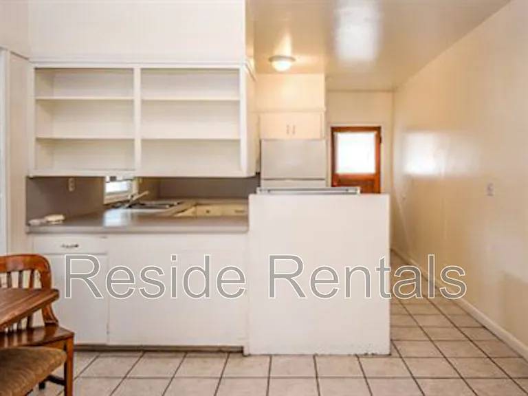 632 E 600 N #1 — Photo 9