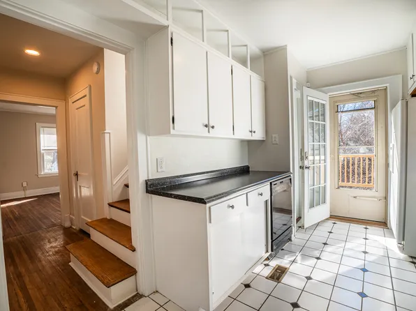 228 Crawford St #B, Beckley, WV 25801