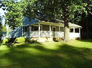 4748 Glenwood Dr, Mantua, OH 44255