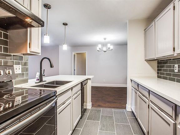 5th image of 8289 Creekbend Dr #8289