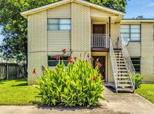 Pecan Cove Apartments - 744 Martindale Dr, San Marcos, TX 78666