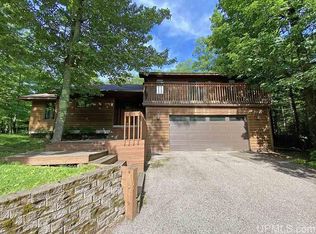 143 Hardwood Ln, Negaunee, MI 49866