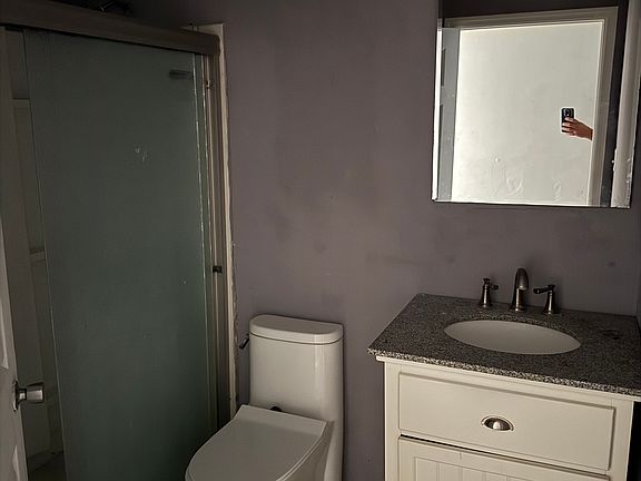 3rd image of 5909 Acl Blvd