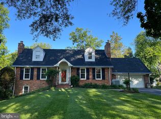 2814 Greenway Dr, Ellicott City, MD 21042