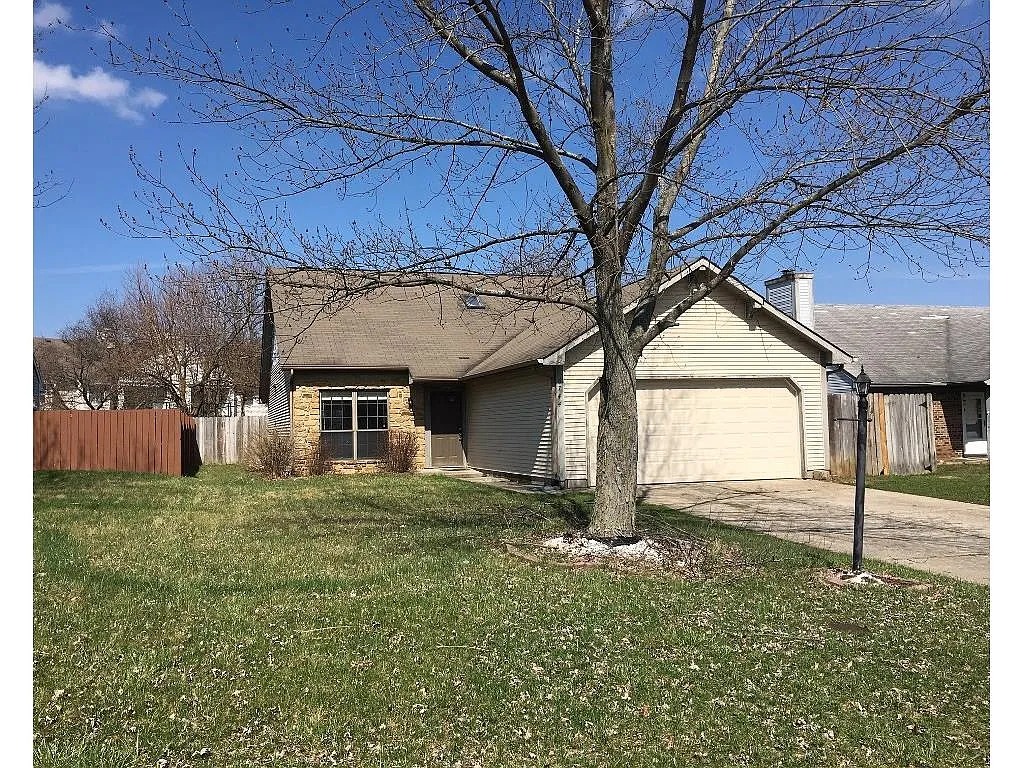 6744 Dunsany Ct photo 1