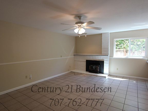 5th image of 405 Clearview Pl