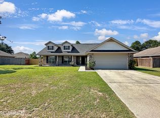 168 Saltmeadow Cir, Ocean Springs, MS 39564