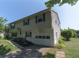 6362 Harvest Dr, Sodus, NY 14551