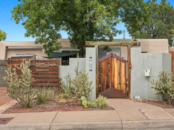 2723 Hyder Ave SE, Albuquerque, NM 87106