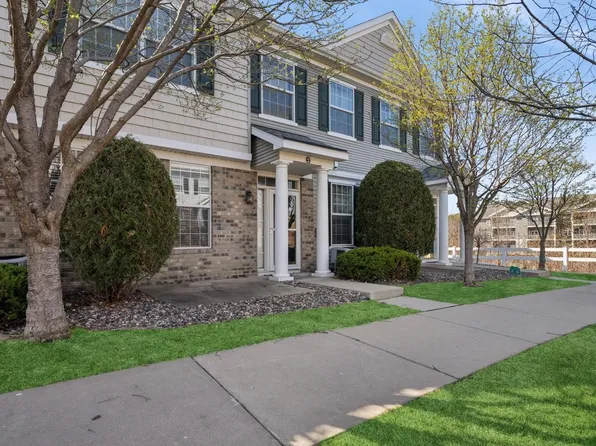 1573 Legacy Pkwy E Unit 2, Maplewood, MN 55109